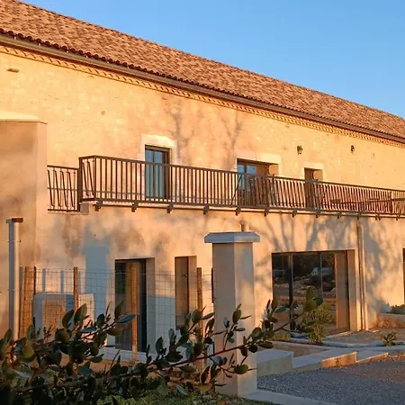 T4 Design Exclusif Entierement Equipe Vakantiehuis Bournazel (Tarn)